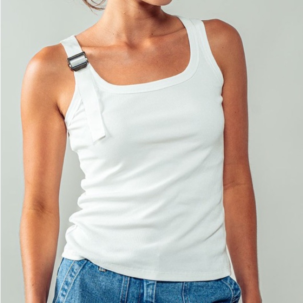 Adapt Tank Top - Picture 5 of 5